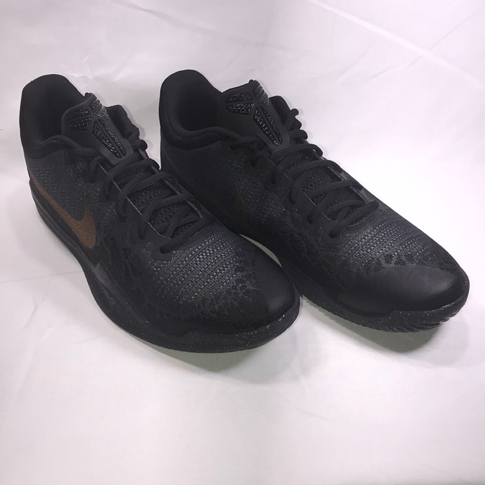 NIKE KOBE Mamba Rage N.I.B. “GOLD STARS”